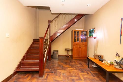 Casa 5 Amb Venta En Tesei Quincho Jardin Excelente
