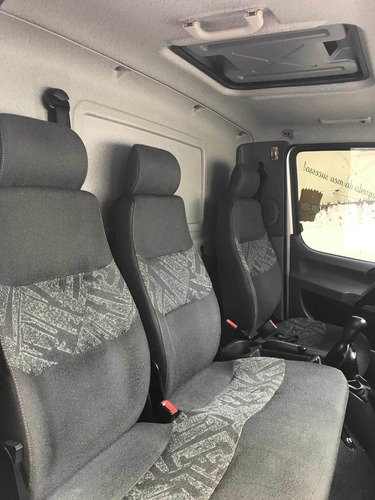 Mercedes Benz Accelo 815