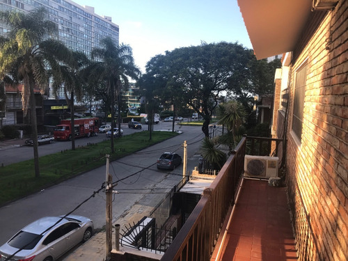 Imagen 17 de 29 de Alquiler Por Día Espectacular Casa Con Piscina A 2 De Rambla Y De Wtc, Totalmente Equipada.