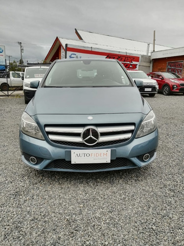 Imagen 3 de 15 de Mercedes Benz B180