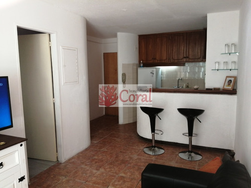 Apto Plaza Gomensoro Próximo Rambla Pb