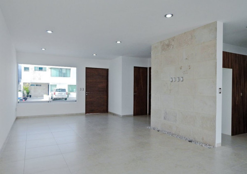 Hermosa Residencia, Lomas De Juriquilla, Jardín, Terraza, Estudio O 4ta Rec Pb