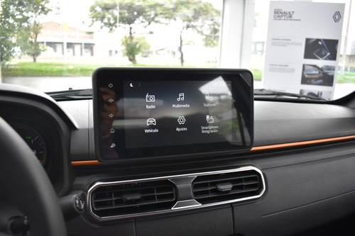 Imagen 20 de 24 de Renault Oroch Intens 4x4 Outsider Mt 1.3 Tce Modelo 2023