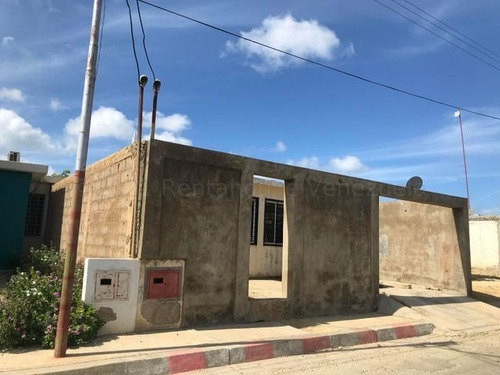 Imagen 2 de 7 de Vivienda Ubicada En Buena Zona De Punto Fijo