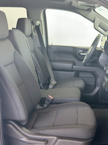Chevrolet Silverado 5.3 V8 Custom Doble Cabina 4X4 At