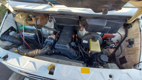 Imagem 6 de 25 de Iveco 3515 Baú De 4.50 Carga Seca