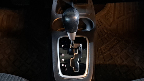 Dodge Attitude 1.2 Sxt At