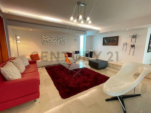 Casa En Venta En Lechería Cr Las Villas