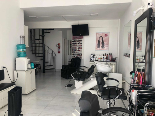 Imagem 4 de 5 de Vendo Salão De Beleza, Reformado A 4 Meses, Hidráulica Refet