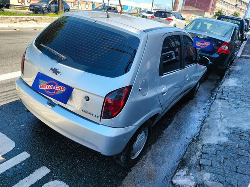 Imagem 4 de 15 de Chevrolet Celta