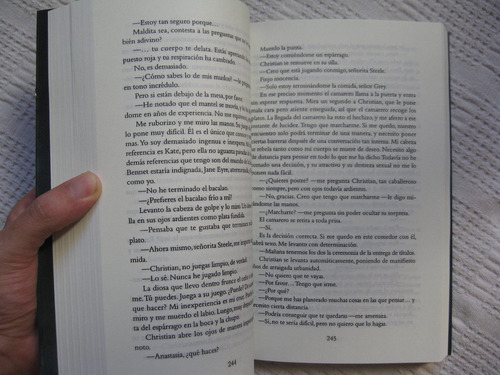 Imagen 4 de 4 de E. L. James - Cincuenta Sombras De Grey
