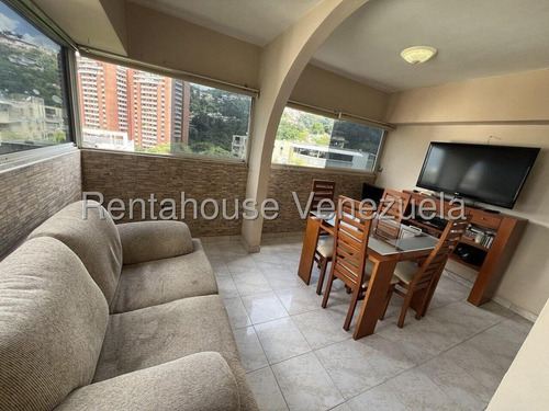 Cod. 18: Bonito Apartamento En Los Chaguaramos. No Dejes De Visitarlo
