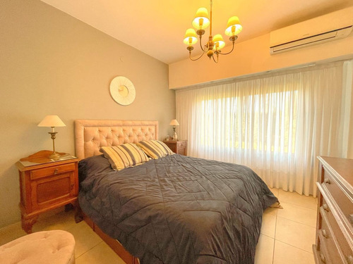 Imagen 11 de 21 de Casa 2 Dorm - Centro - Funes.