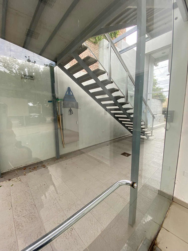 Imagen 8 de 13 de Local Comercial En Alquiler Tablada Parck Zona Norte
