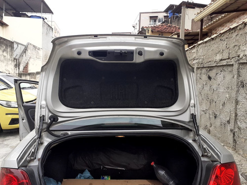 Fiat Linea 2013 1.8 16v Essence Flex Dualogic 4p