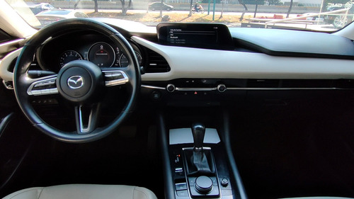 Imagen 9 de 15 de Mazda Mazda 3 2020 2.5 I Grand Touring Sedan At