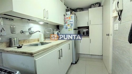 Imagen 11 de 21 de Apartamento En Venta - Zona Península.