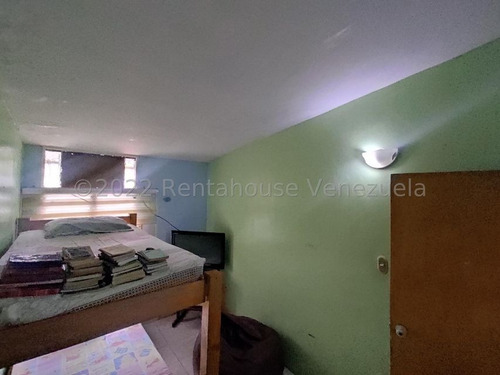 Imagen 4 de 13 de Casa En Venta En Las Delicias Maracay Aragua 22-25698 Irrr