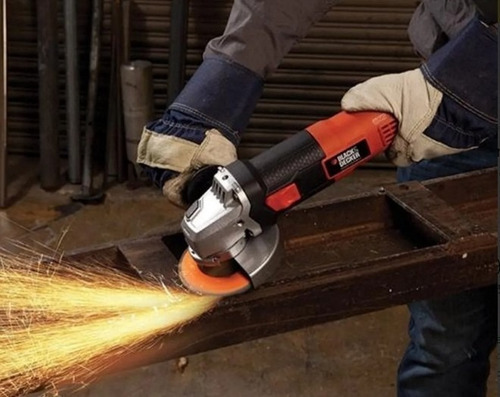 Imagen 4 de 10 de Amoladora Angular Black&decker G720n 820w 115 Mm 41/2