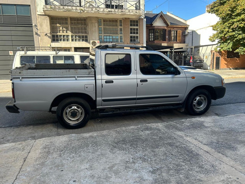 Nissan NP300 2.5 Cabina Doble 133cv 4x2