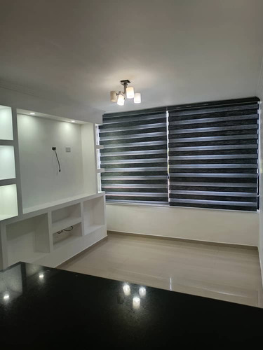Se Vende Apartamento En Urbanización Palma Real, La Victoria