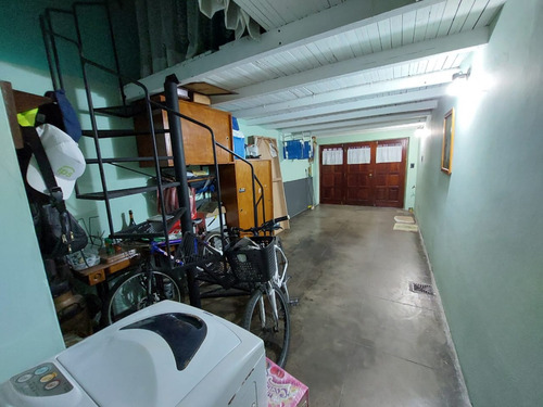Hermosa Casa De 3 Habitaciones En Pleno Centro De La Ciudad