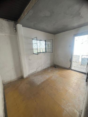 Se Alquila Apto Con Patio 2 Dormitorios En Piedras Blancas