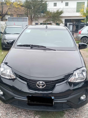 Toyota Etios 1.5 xls 5 puertas