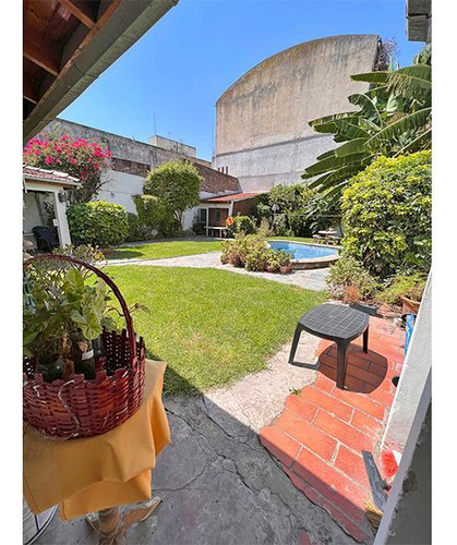 Venta: Chalet En Ciudad Jardín, Sobre Calle Peña Aeronáutica