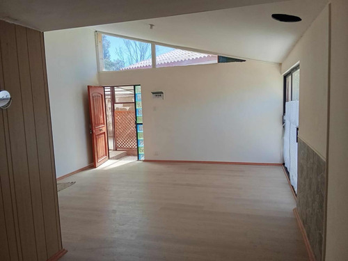 Hermosa Casa Villa Rapa Nui Valparaíso