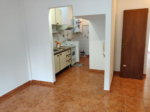 Imagen 5 de 6 de Departamento 1er Piso, 2 Ambientes, Hurlingham