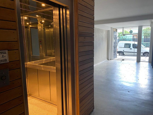Alquiler Monoambiente Con Balcon Parrilla Cochera