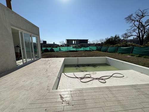 Hermosa Casa En La Concepción Ii !!