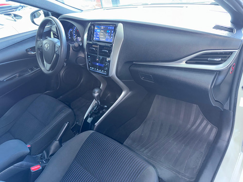 Toyota Yaris 1.3 16V FLEX XL PLUS TECH MULTIDRIVE