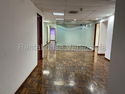 Oficina En Alquiler En Multicentro Los Palos Grandes. Cecilia Gutierrez. 25-14898