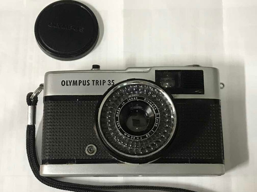 Máquina Fotográfica Olympus Trip 35 - Câmera Antiga (leia )