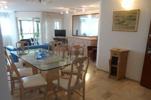 Apartamento En Roosevelt, 4 Dormitorios *- Ref: 2798