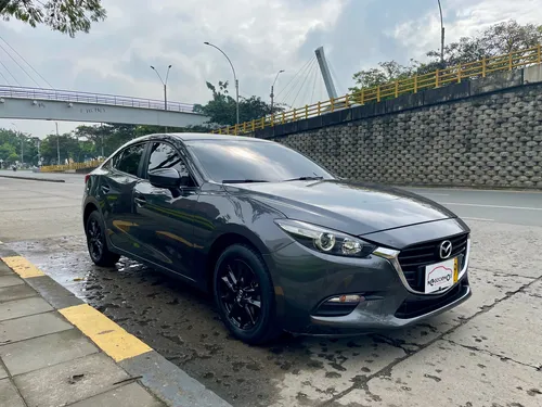 Mazda 3 2.0 Prime