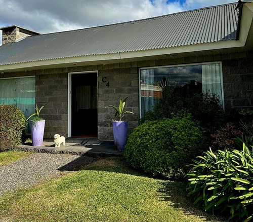 Casa En Venta - 2 Dormitorios 2 Baños - 1.400mts2 - General Rodríguez