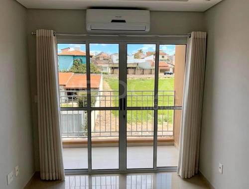 Venda De Apartamentos / Padrão Na Cidade De São Carlos 24311