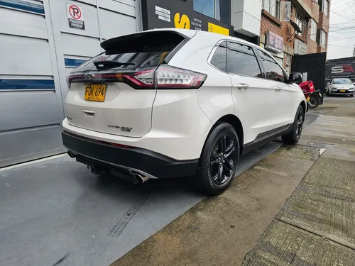 Ford Edge 2.0 Titanium