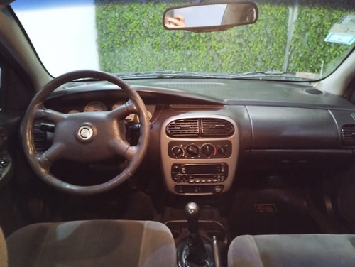 Chrysler Neon 2.0 2000 Le