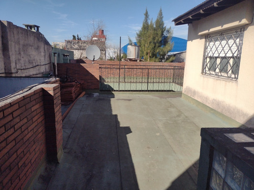 Excelente Ubicación, Ph 4 Ambientes Con Patio Y Terraza