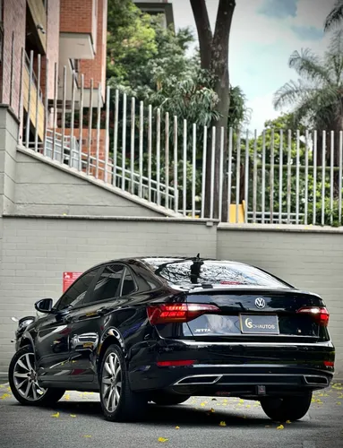 Volkswagen Jetta 1.4 Tsi R-line