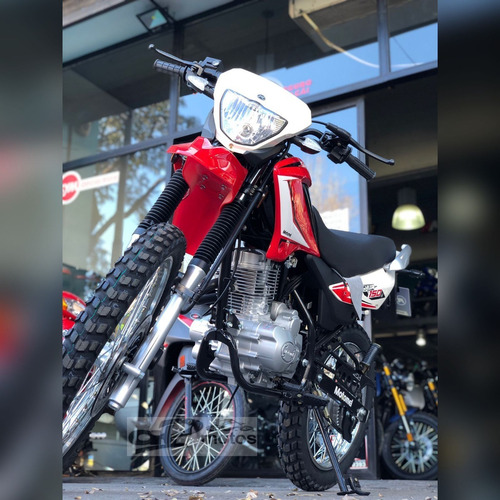 Imagen 11 de 15 de Motomel Skua V6 150 Blanca 0km 2022 Sahel Gxr Triax Miracle