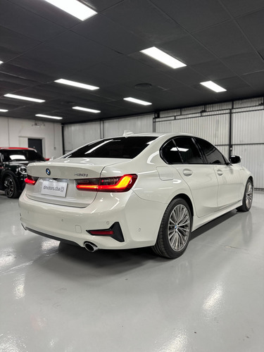 BMW Serie 3 3.0 330i Sedan Sport Line 252cv