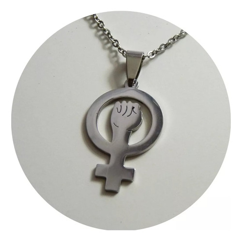 Dije Puño Feminista + Cadena Collar Acero Quirúrgico 