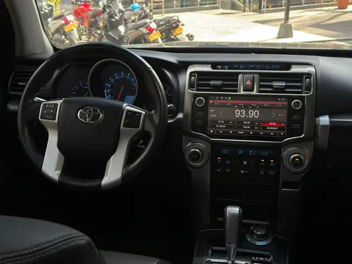 Toyota 4Runner 4.0 Sr5