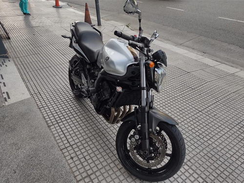 Yamaha Fazer 600 S2 Bansai Motos