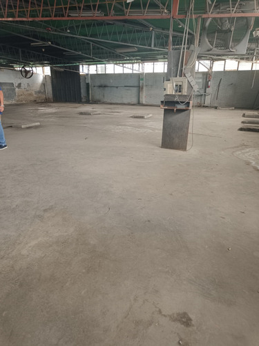 Los Ruices Alquiler Planta Industrial 960 M2 Excelente Ubicacion, Con Montacarga Y Ascensor